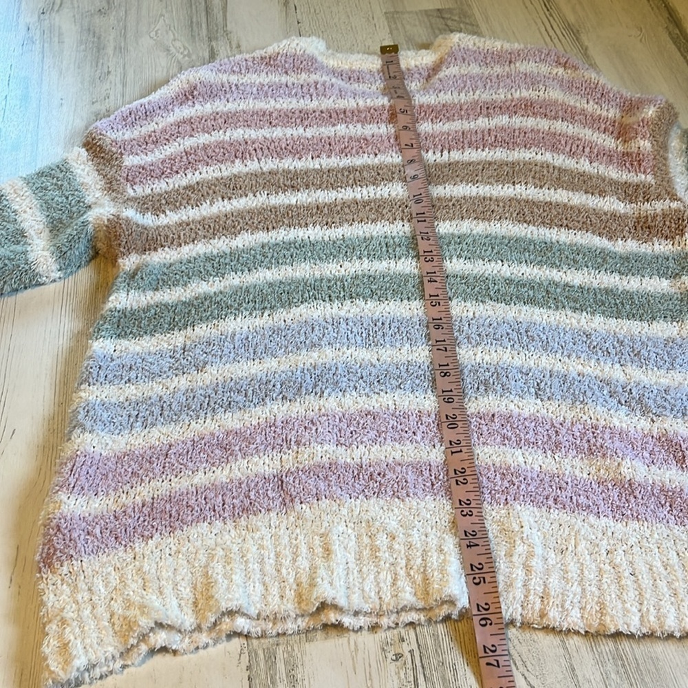 Show me your MuMU Flurry Powder Stripe Knit Sweater Size Small - Picture 7 of 8
